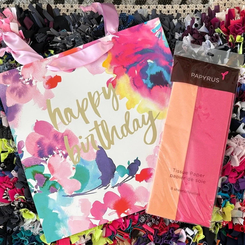 🆕Papyrus 2 Floral Birthday Gift Bags And 2 Tissue Packages